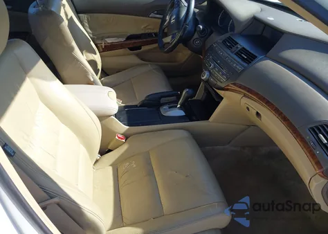 2008 Honda Accord 2.4 Ex-L from USA, damaged, VIN 1HGCP26848A161735